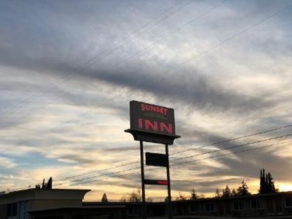 Sunset Inn image 18